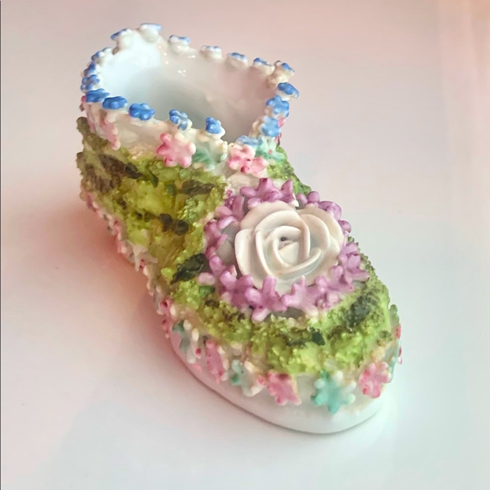 Antique German Porcelain Elfinware (or Mossware) Encrusted Shoe Late 1800’s